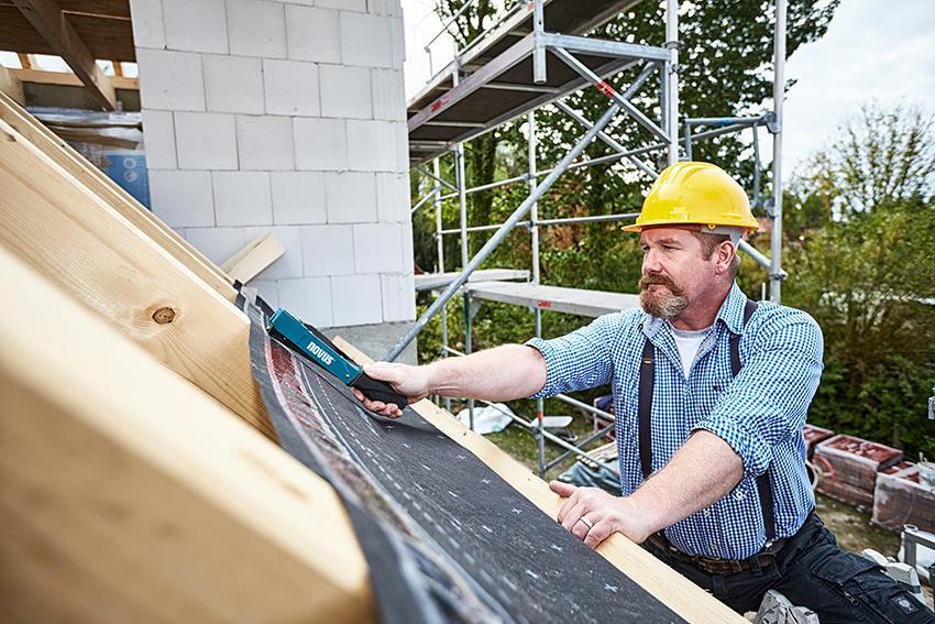 Novus Tapetniški udarni spenjač J-033