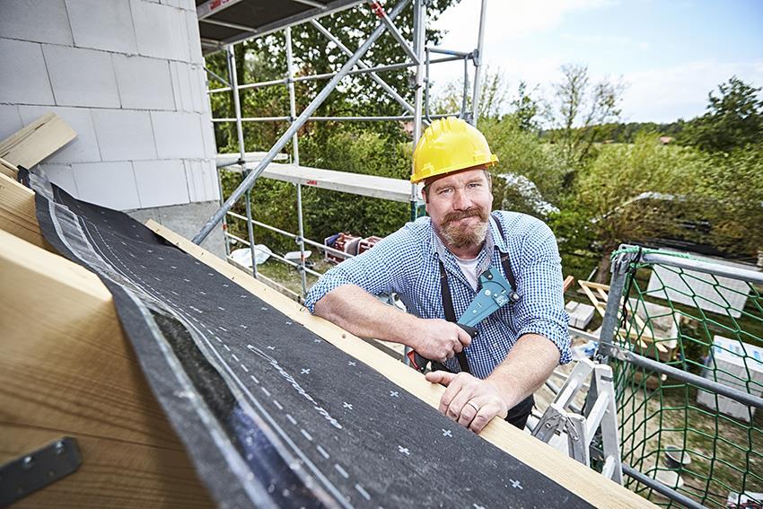 Novus Tapetniški udarni spenjač J-055