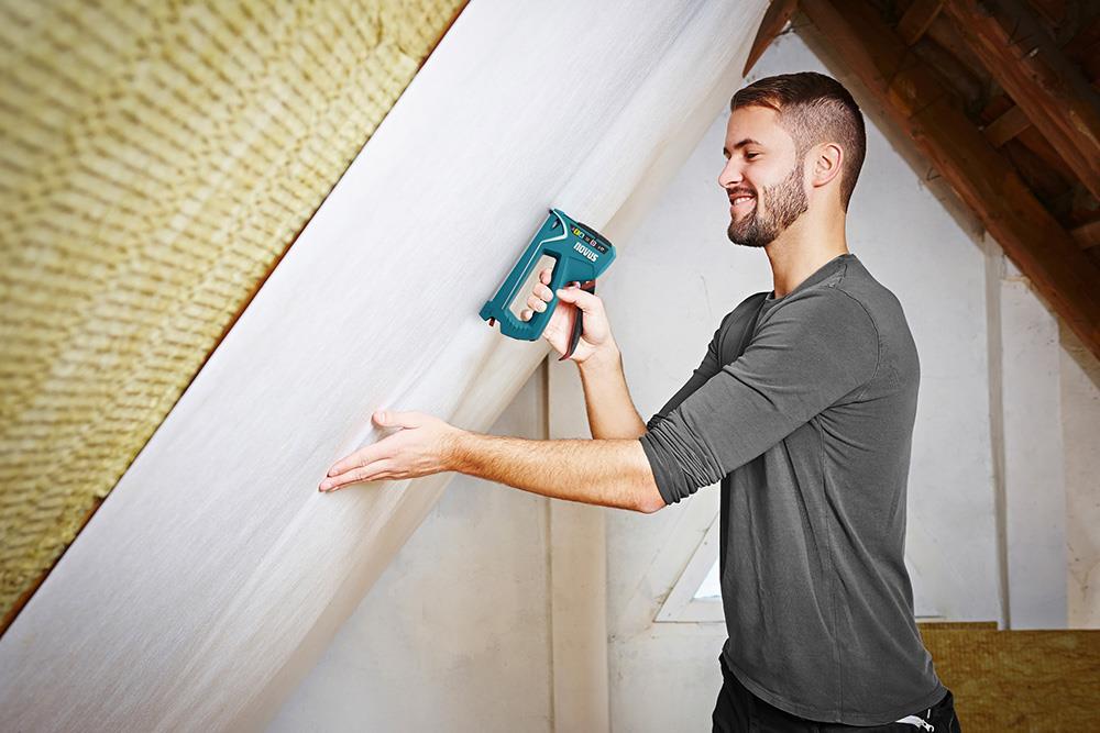 Novus Tapetniški spenjač J-17